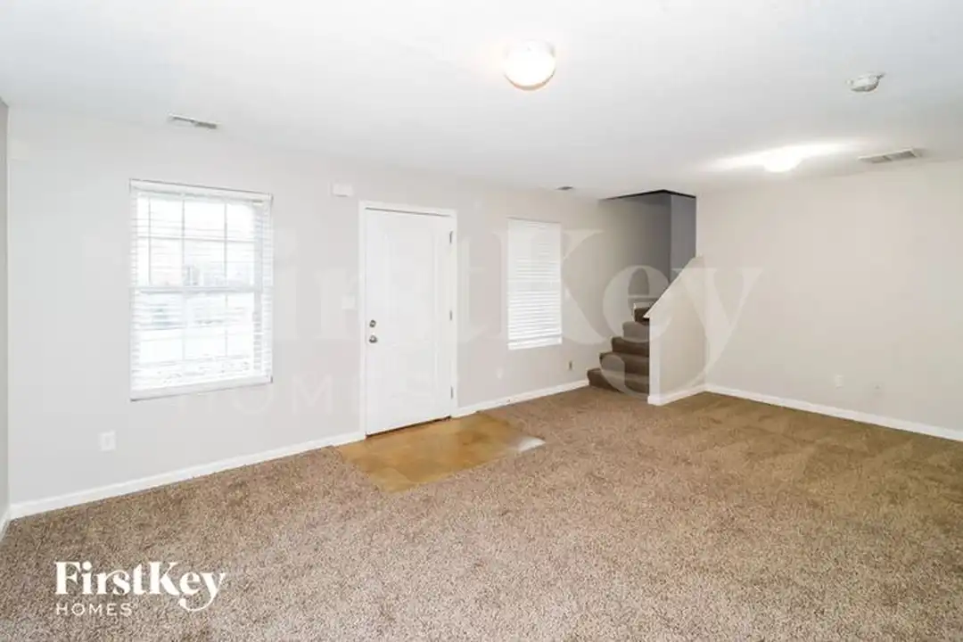 10225 Cottage Farms Dr – pohled 3