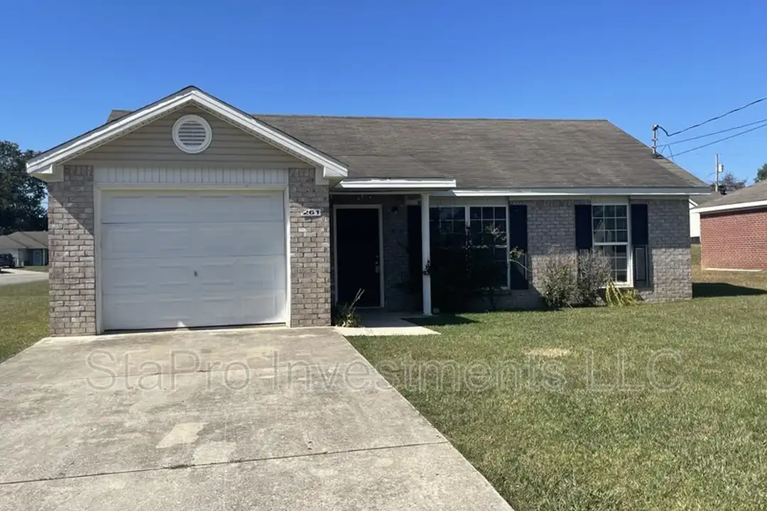 261 Hayes Ct – photo 1 of 9