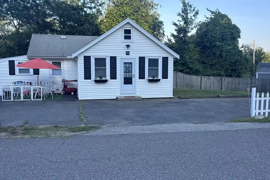 96 Nevada St unit 96 – photo 1 of 14