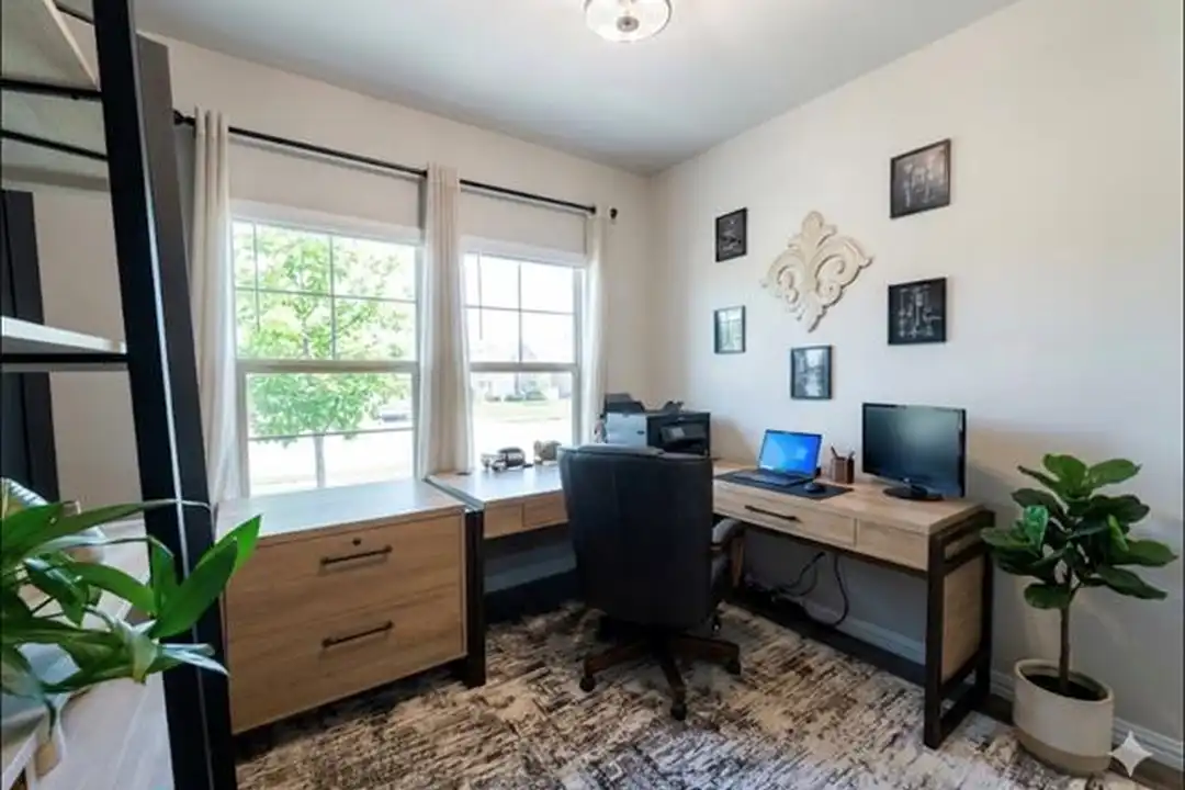 4016 De Berry Ln - More
