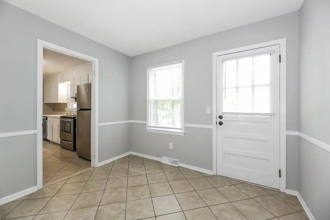 107 Windsor St - View 3