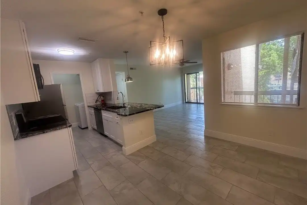 2875 Winkler Ave #511 - View 6