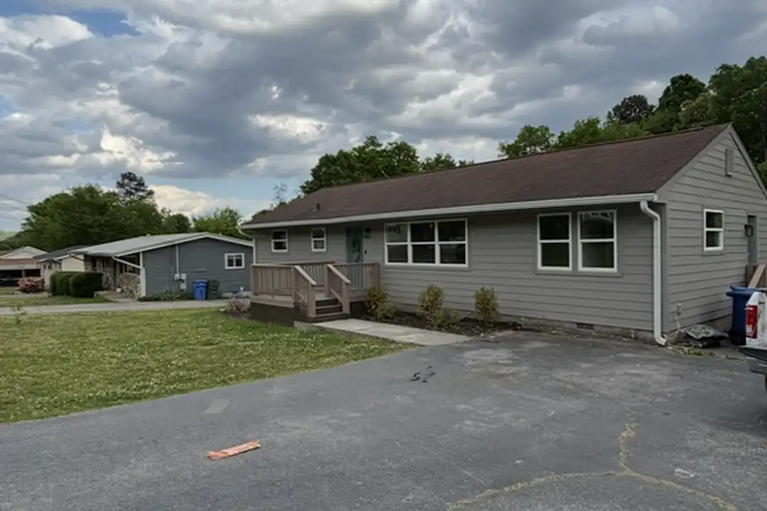 1438 Ely Rd – photo 1