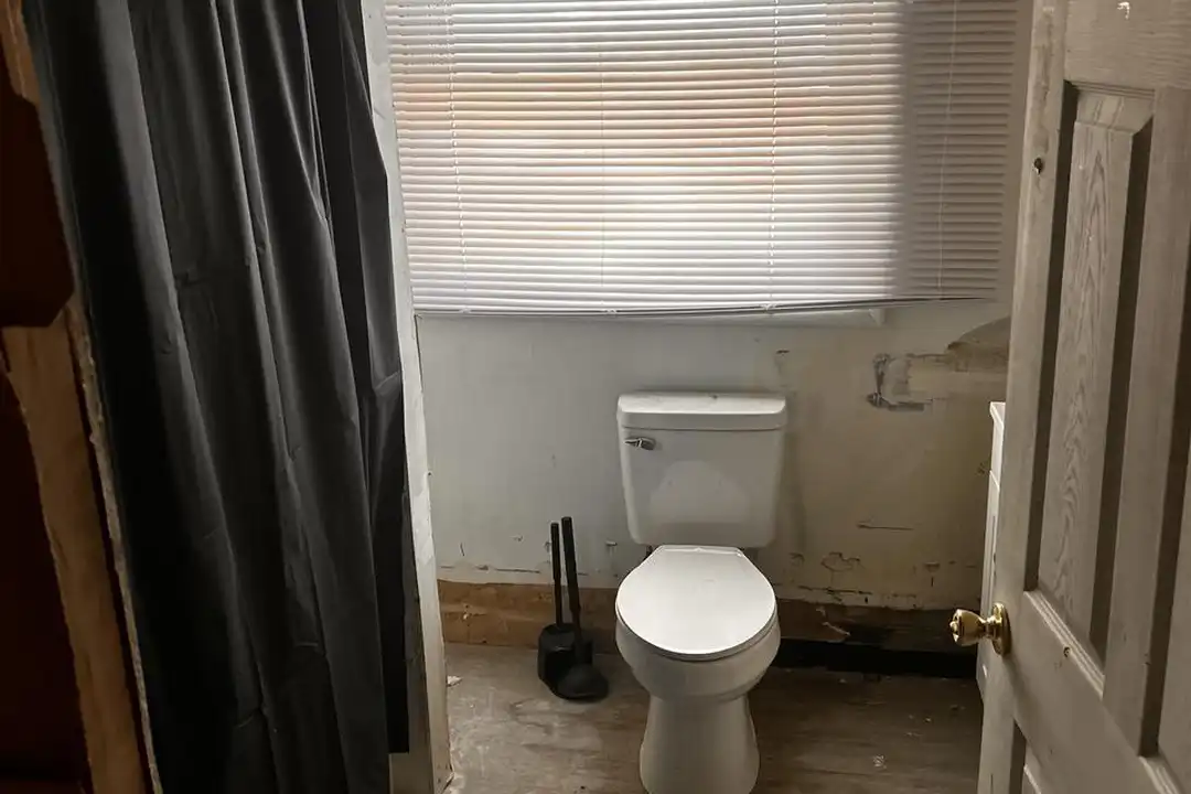 71 S Liberty St – photo 1 of 5