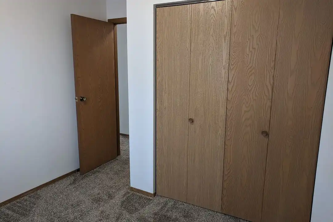 Gatewood Apartments – photo 1