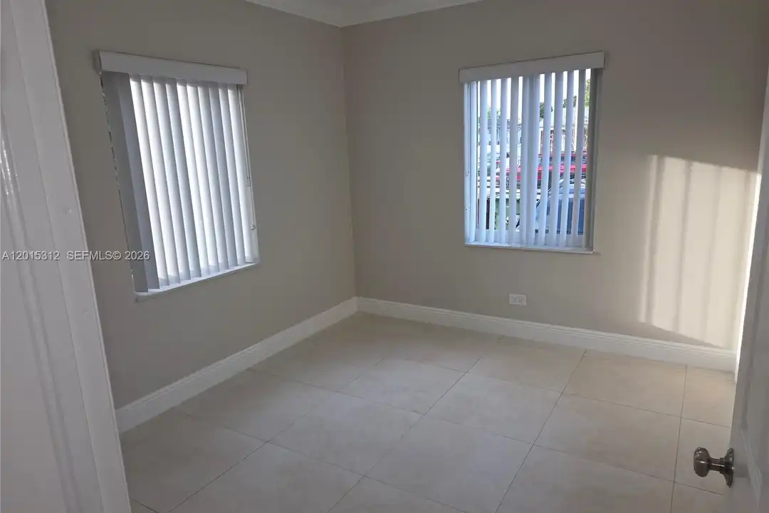 1680 E 5th Ave #1690 - View 3