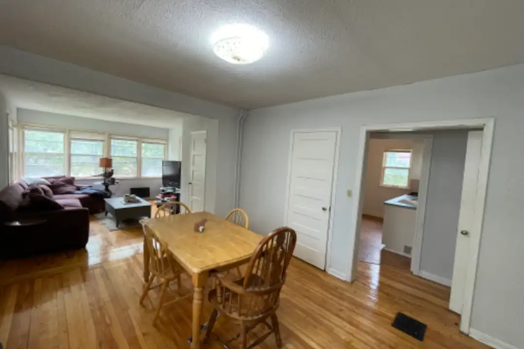 Apartment in Minneapolis - View 5