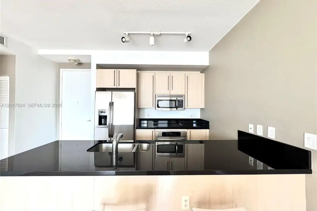 1111 SW 1st Ave #3524-N - View 2