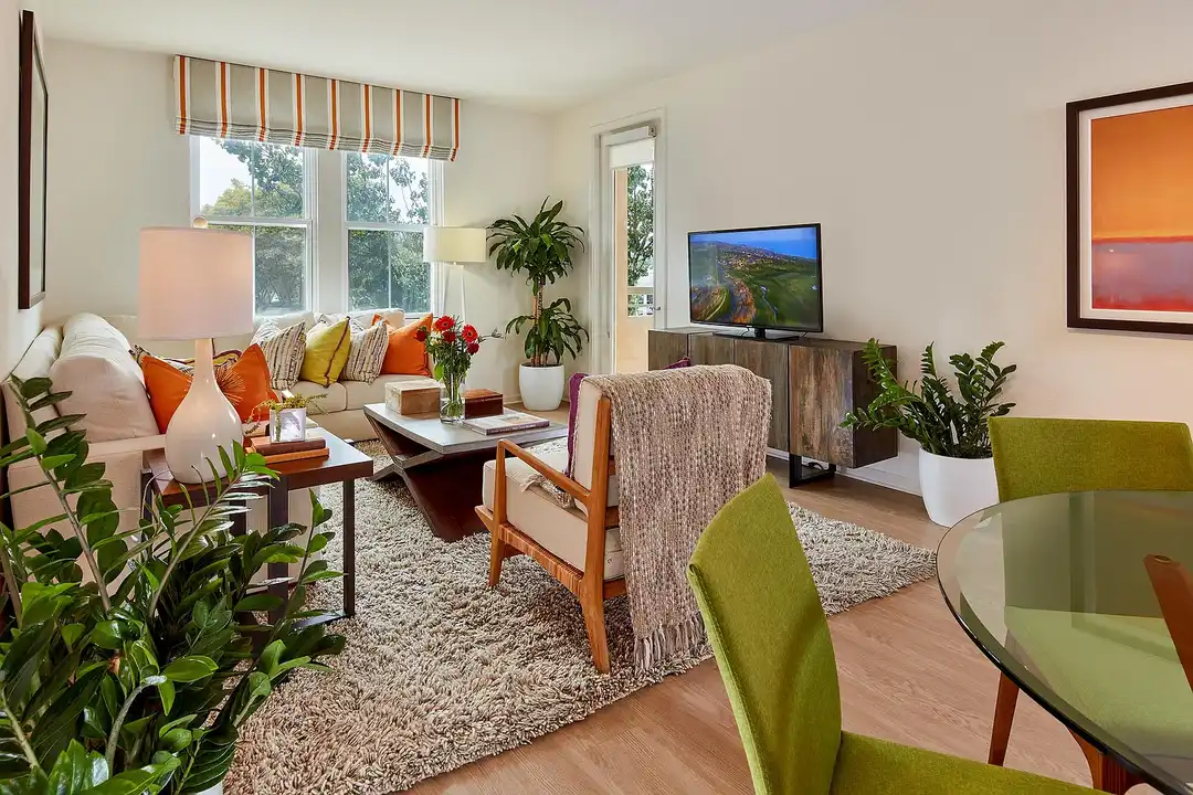 Franklin Street Apartment Homes - View 4