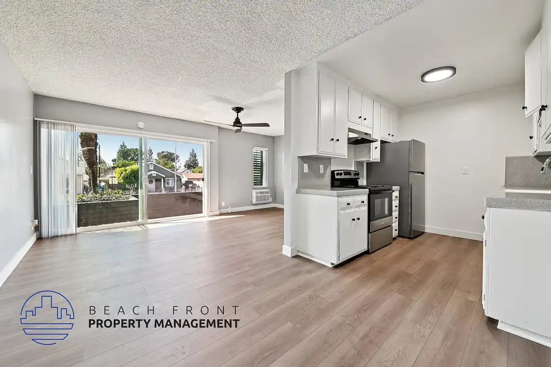 1105 N. Flower St. - View 2
