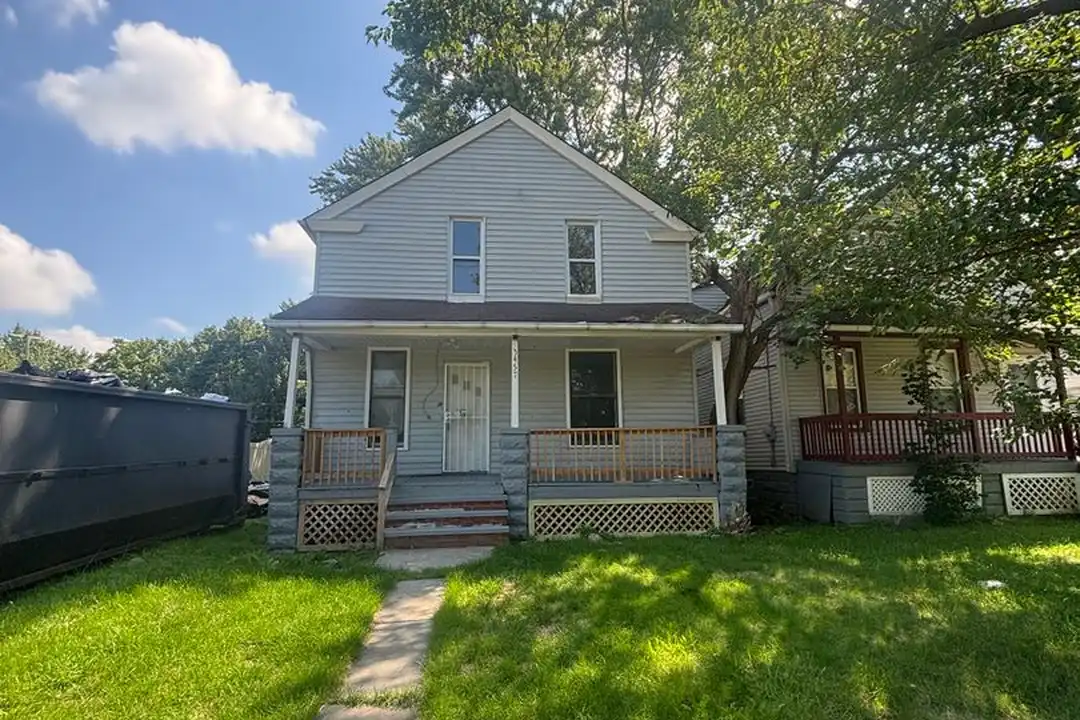 3457 E 149th St – photo 1