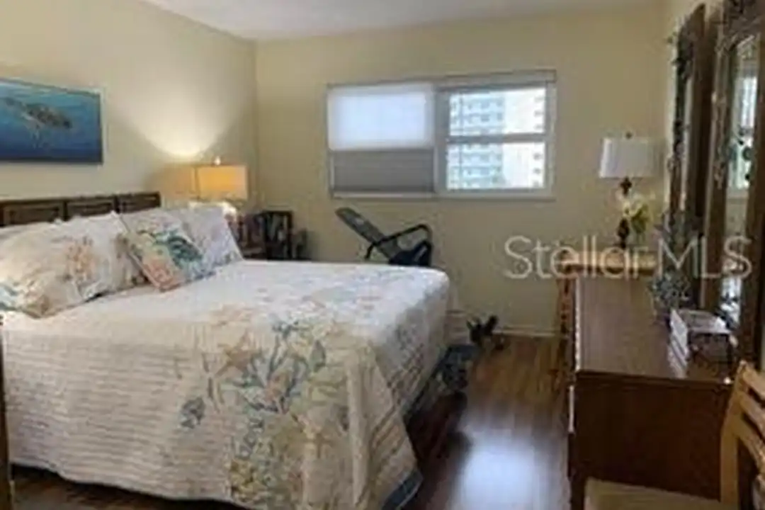 6075 Shore Blvd S #412 - More