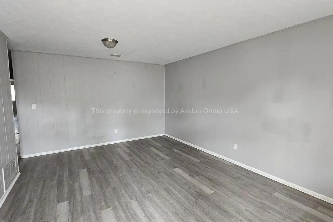 9504 Evesham Rd – pohled 2