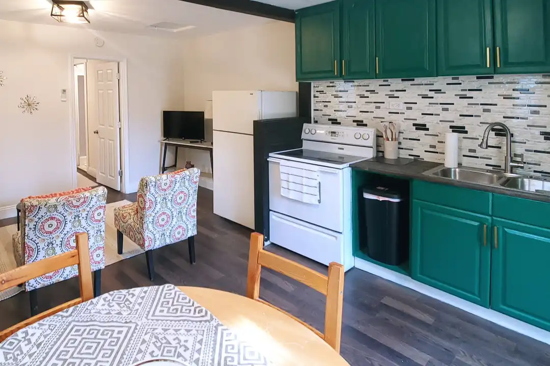1404 Park St unit B – photo 1 of 11