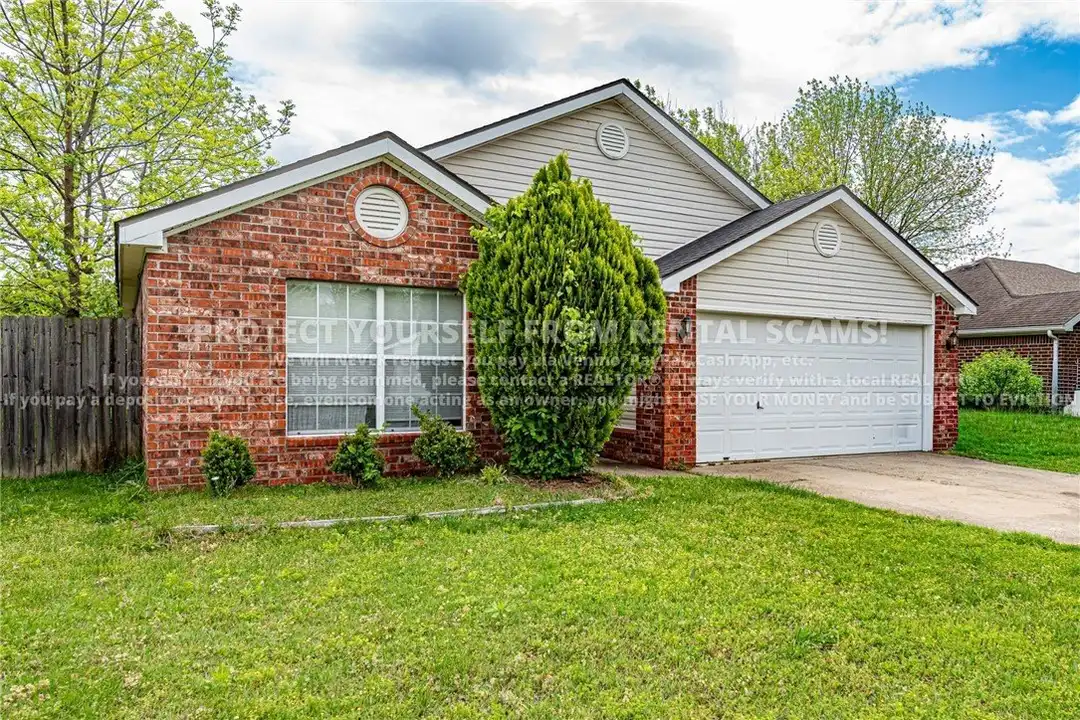 1348 S Jasmine Ln – photo 1