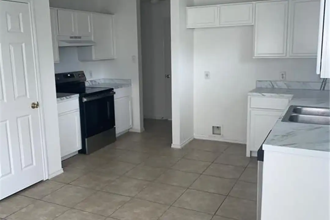 4205 Santa Lucia St - View 4