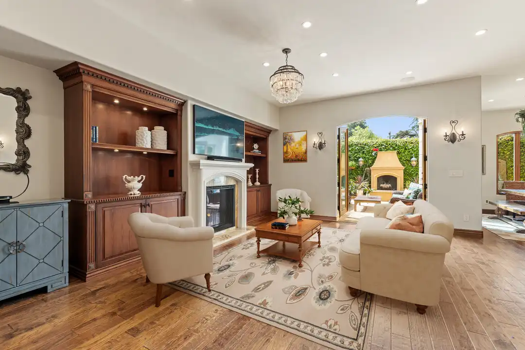 7964 Prospect Pl – pohled 5