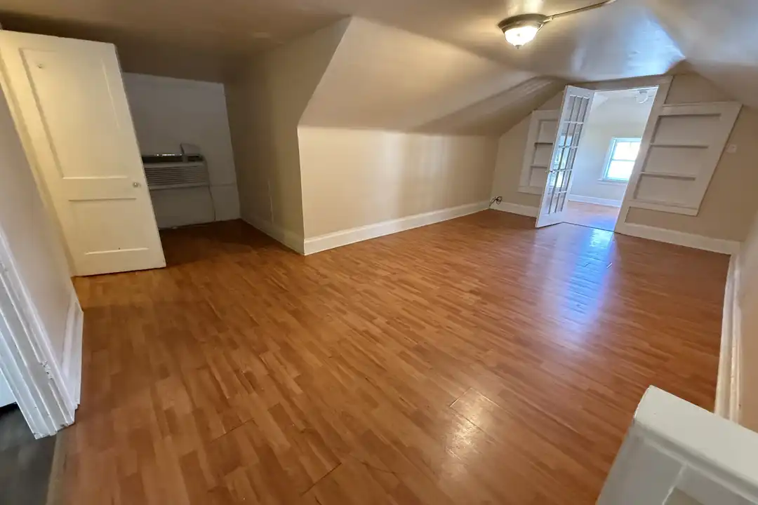 835 12th Ave unit 4 – photo 1
