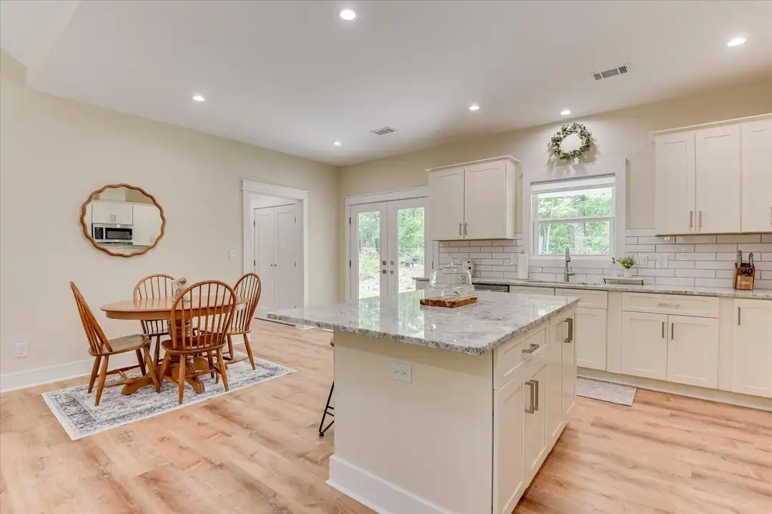 272 Old Barnwell Rd - More