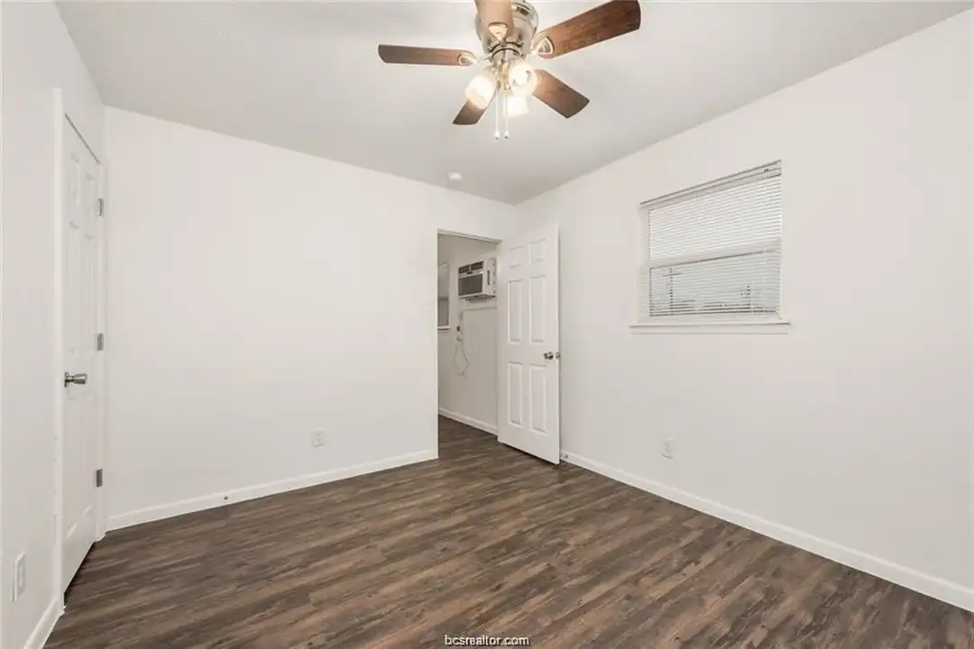 4309 College Main St #6 - View 6