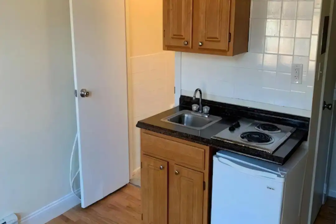 Apartment in Boston - More