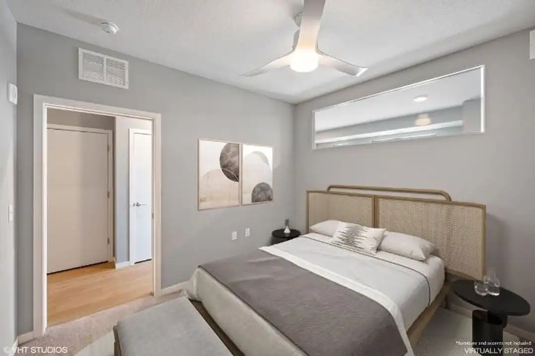500 W Lake St – pohled 6