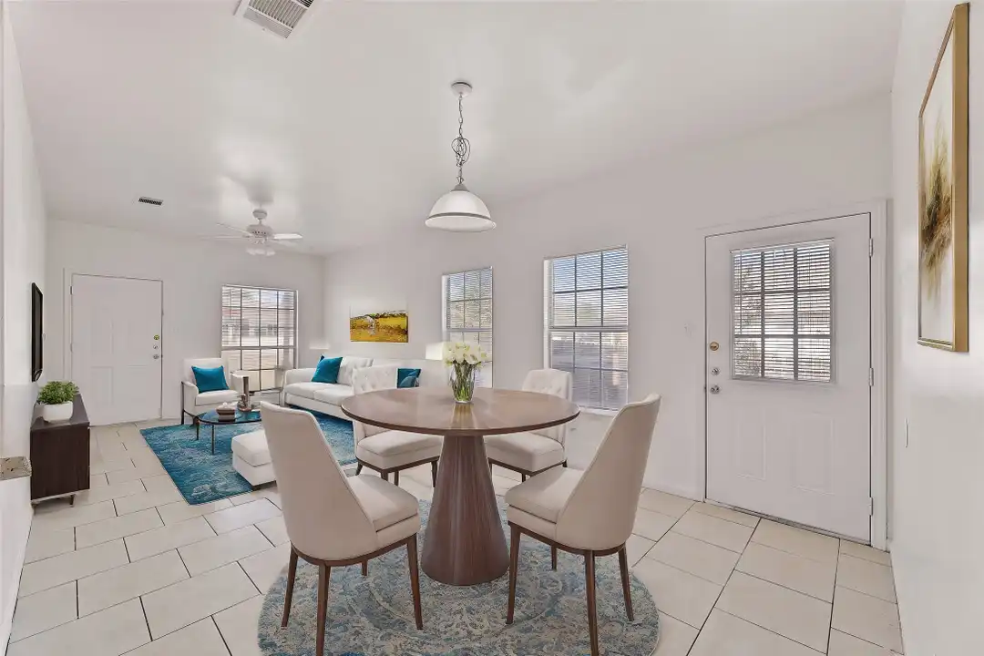2302 S Bagdad Rd unit A - View 2