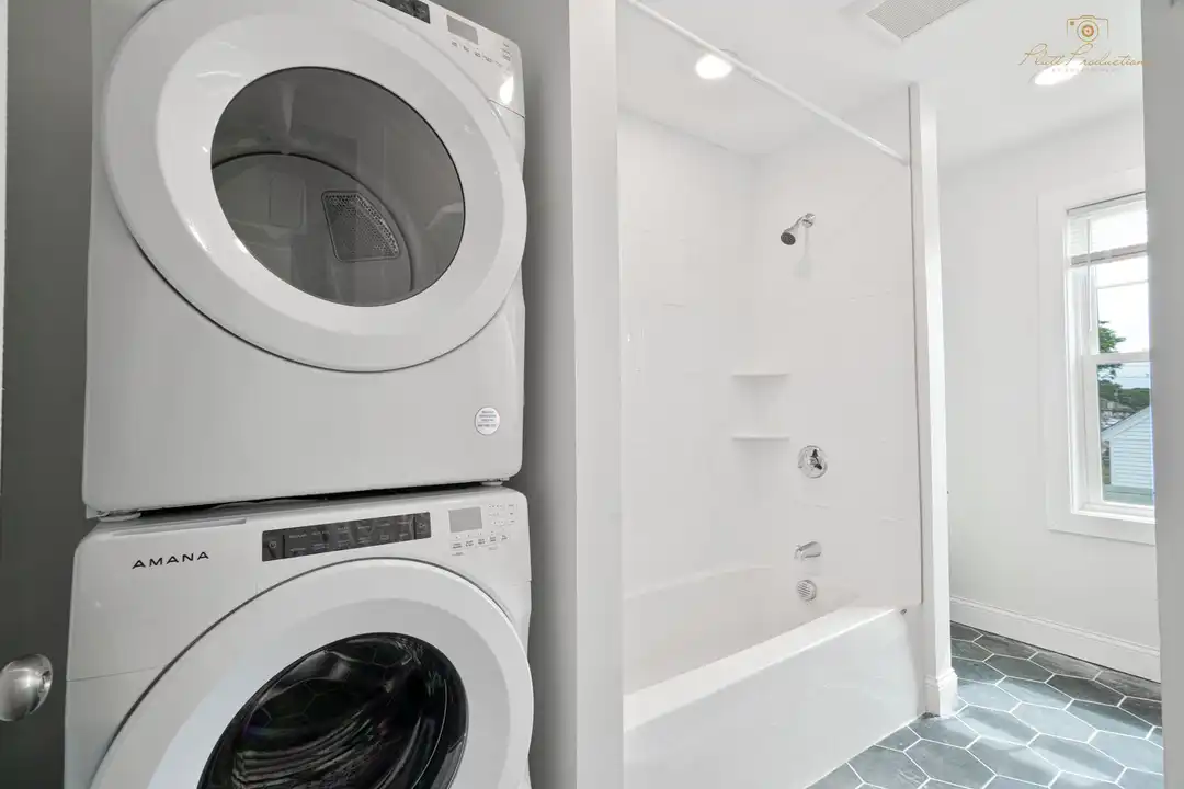 9 Colwell St unit Unit #1 - View 5