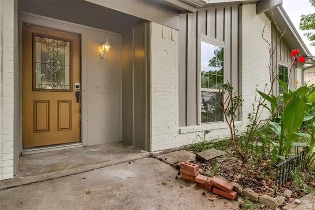 2014 Laurel Oaks Dr - View 3