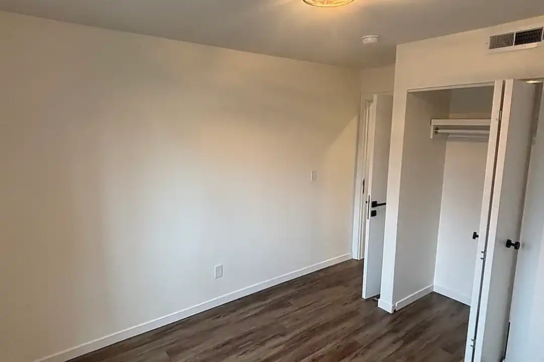 Maison Hills Community – photo 1 of 23