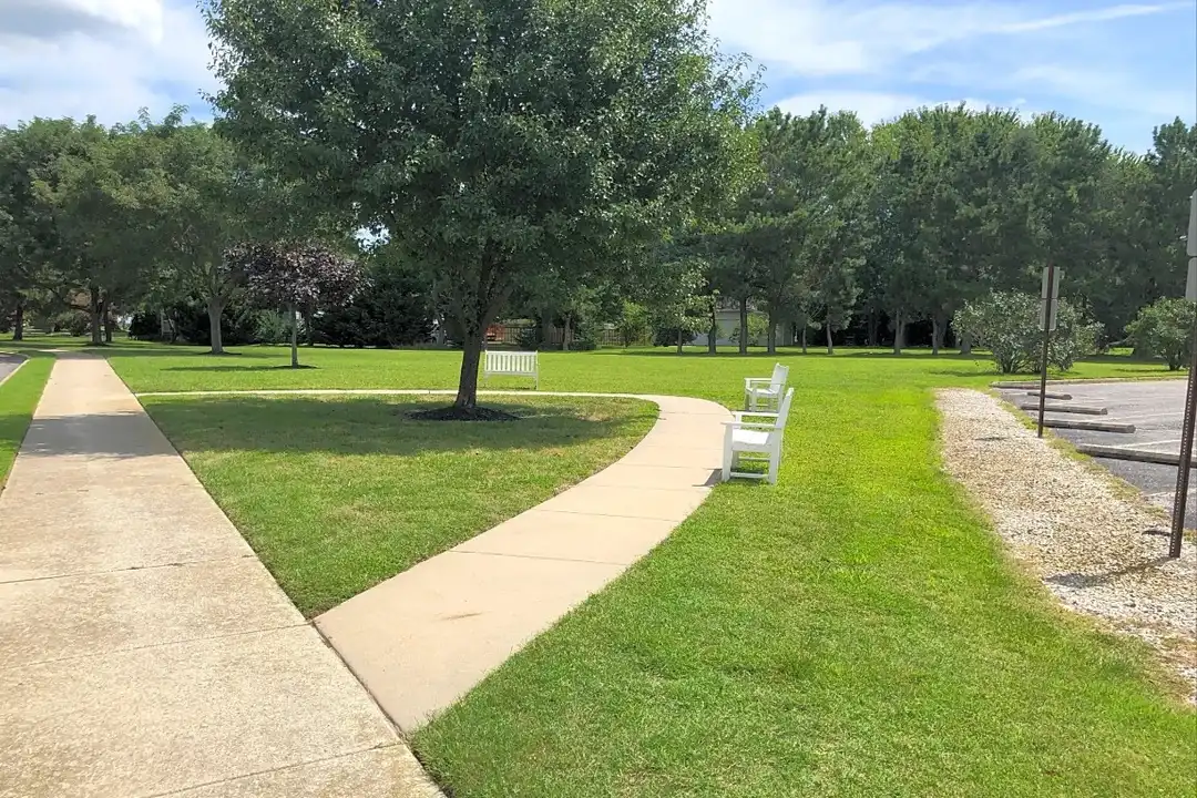 664 Town Bank Rd - View 3