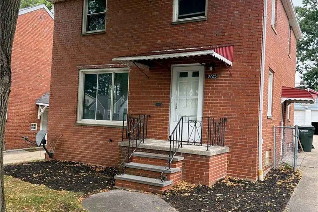 9725 S Highland Ave – photo 1
