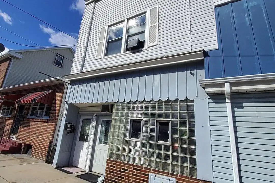50 W Catawissa St unit 50-2 W Catawissa St – photo 1 of 33