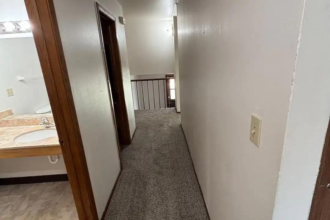5166 N Lovers Lane Rd unit 5176 04 - More