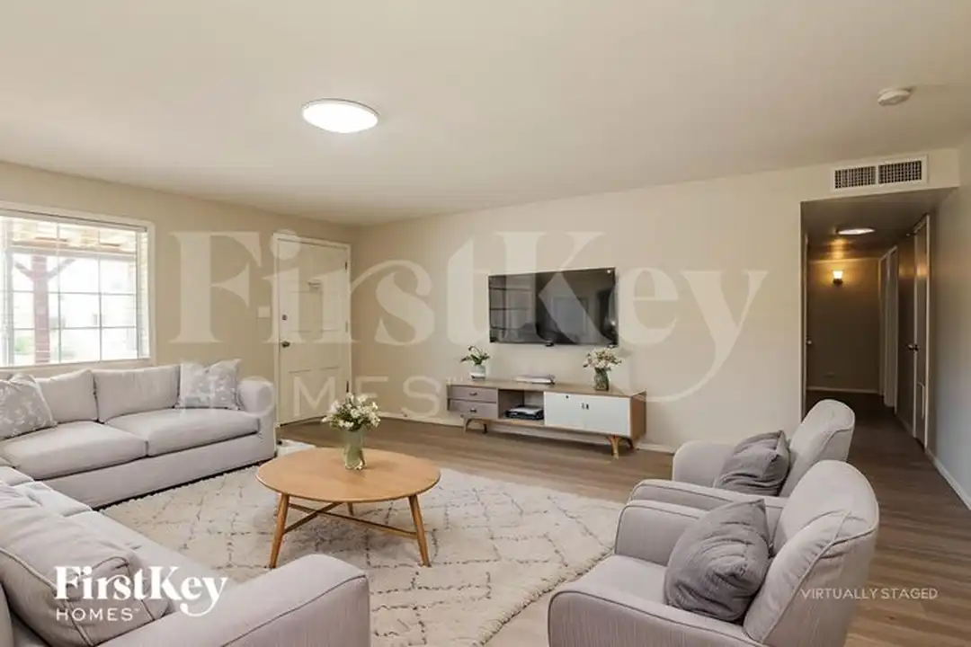 13249 N 14th Dr - View 3