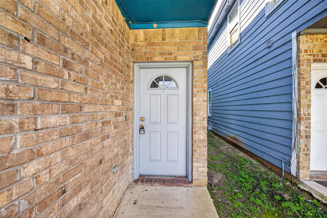 15515 Waldron Cir unit B - View 3