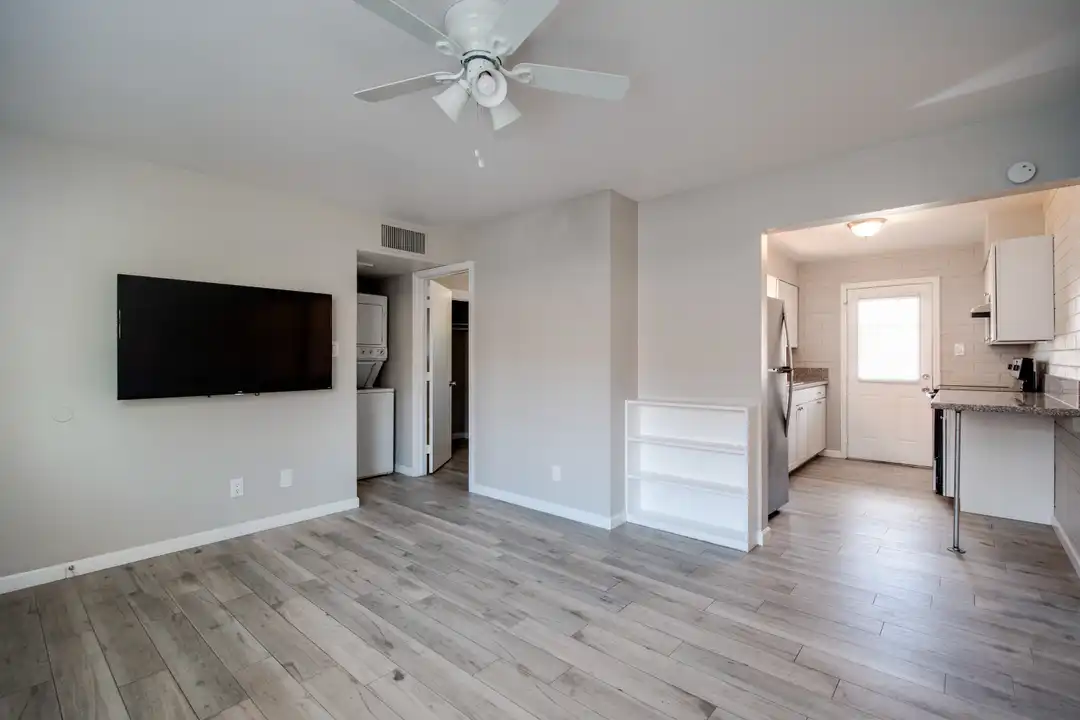933 S Farmer Ave unit 939-2 - View 5