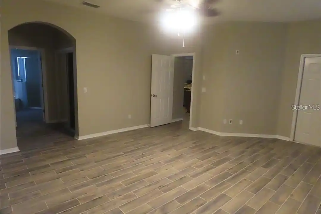 4505 Rock Hill Loop - More