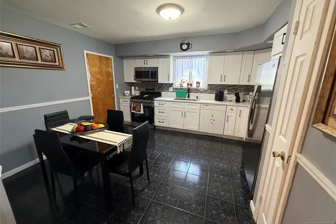 16 Wilson Ave - View 5