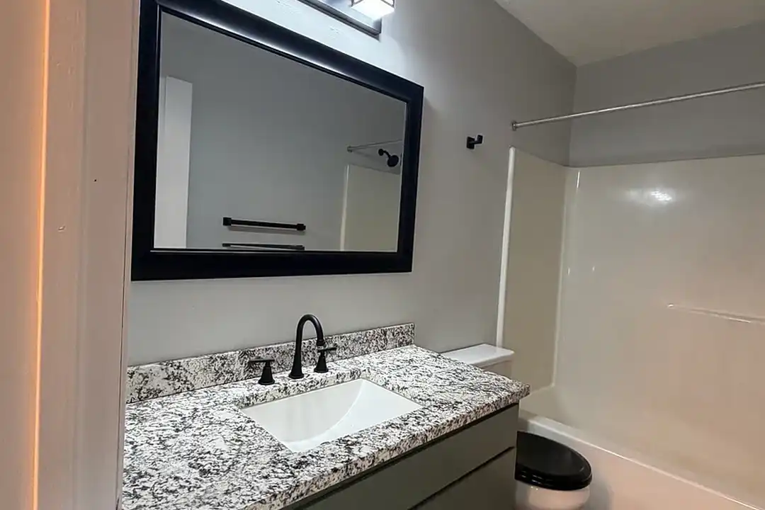 Bairsford Place Apartments – photo 1