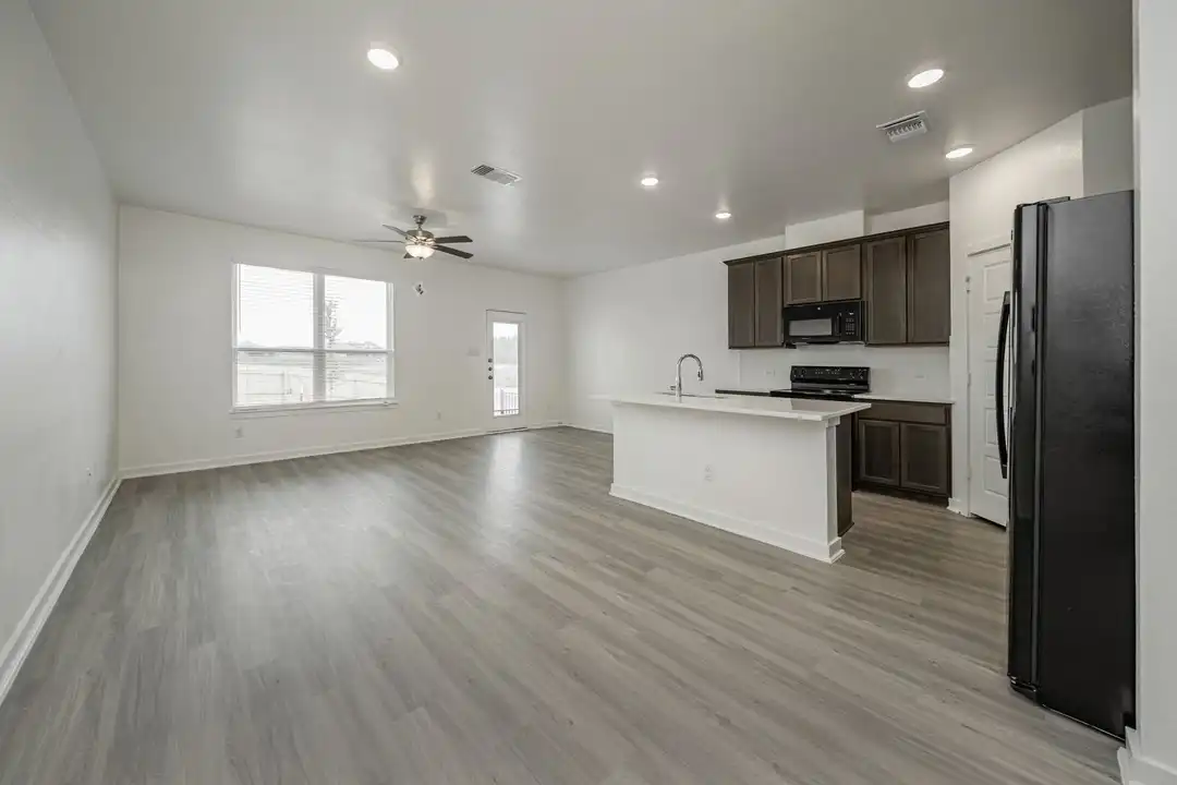 8442 Adelaide Dr - View 5