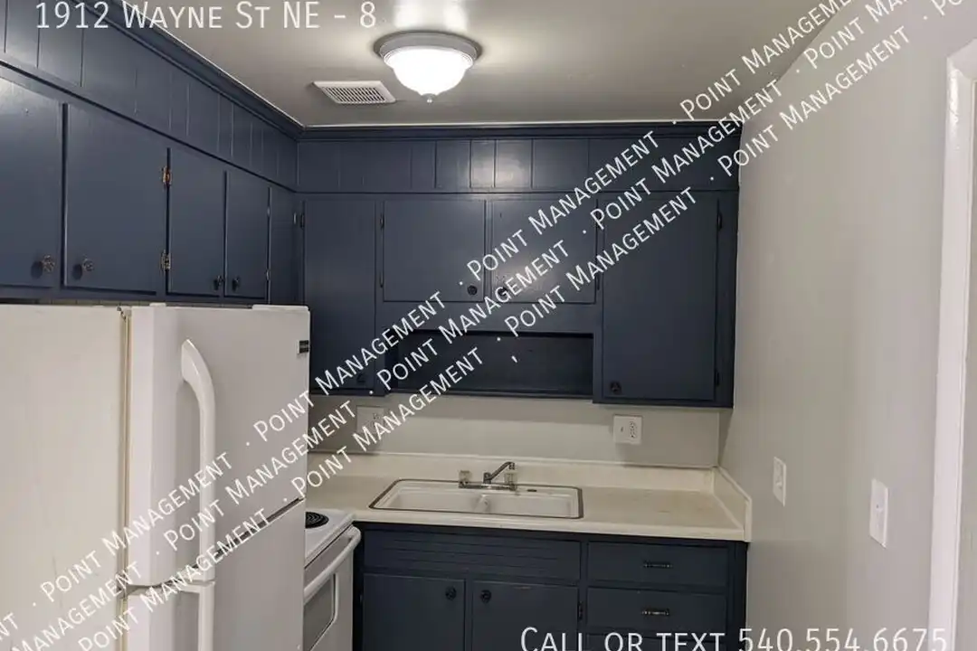 1912 Wayne St NE – photo 1