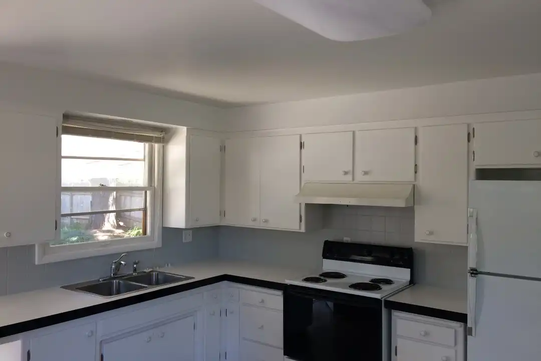 1629 E 34th Ave - View 5