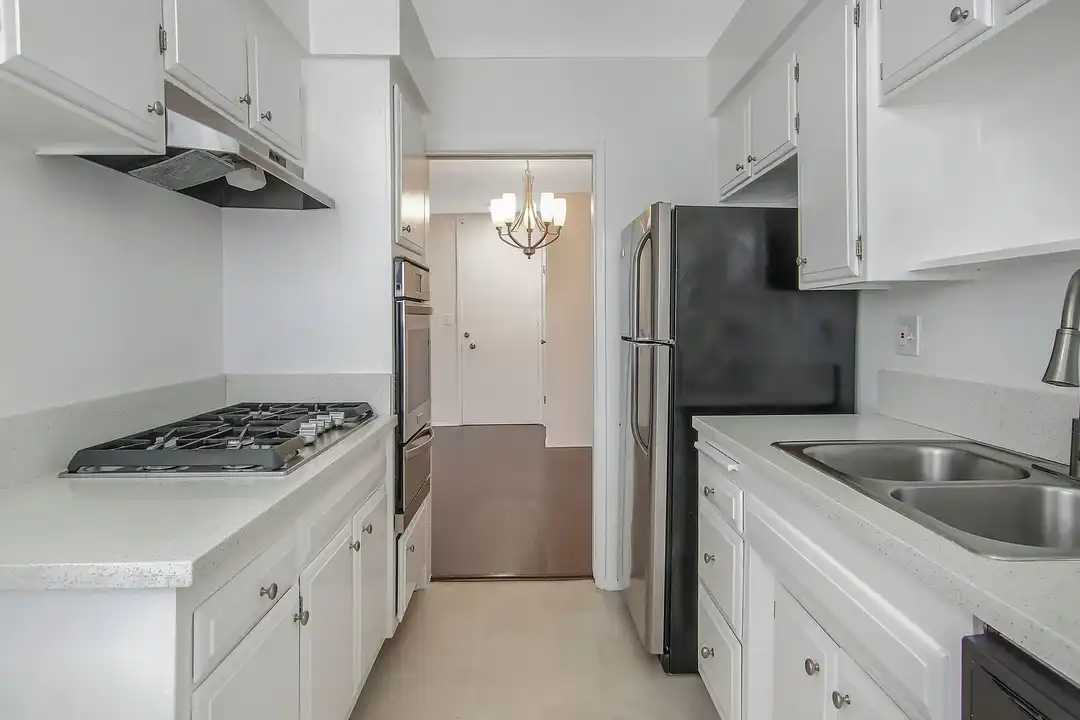 320 N La Peer Drive - View 2