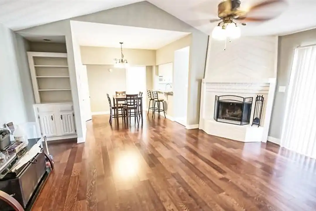 3100 Fairfield Ave unit 7C - View 2