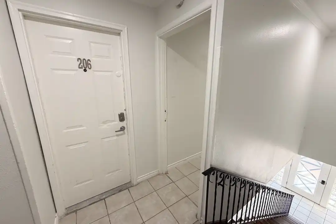 4115 Douglas Ave #206 - View 4
