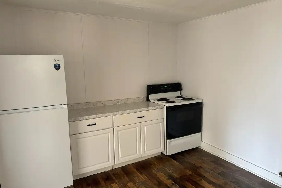 97 Franklin St #C - View 3