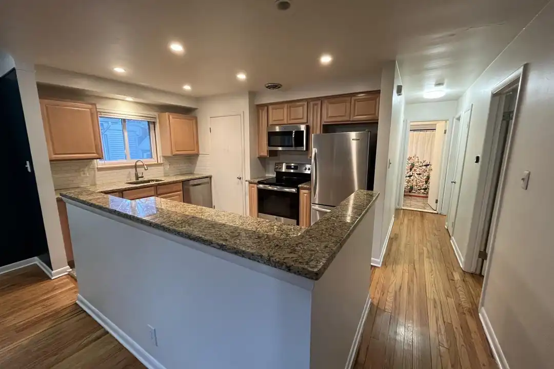 124 Alice Ave – photo 1 of 15