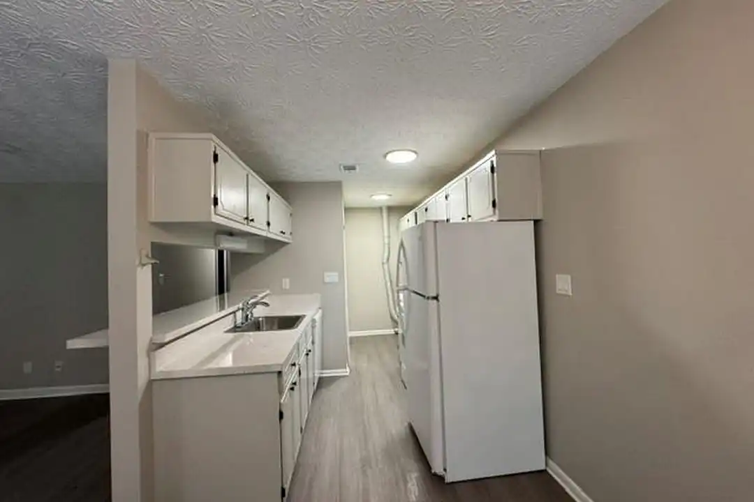 662 Bellemeade Dr SW unit D - View 4