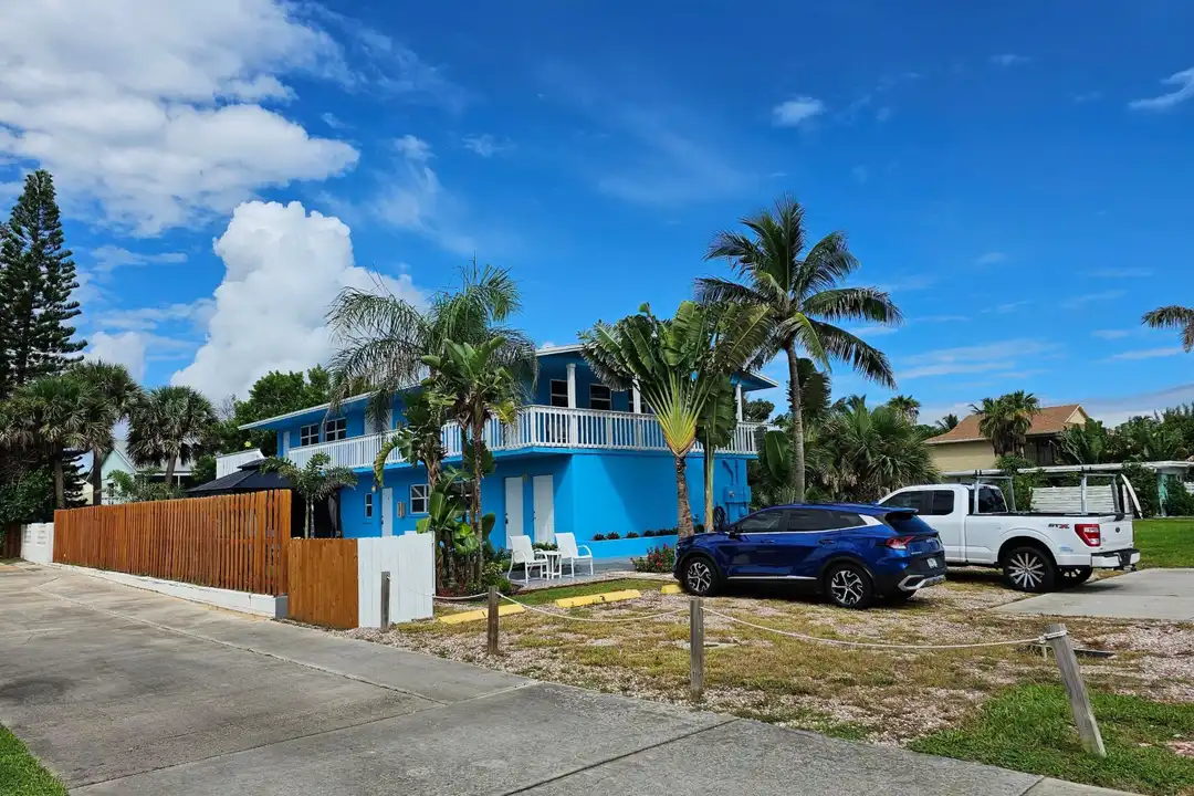 1115 S Ocean Dr #3 - View 2
